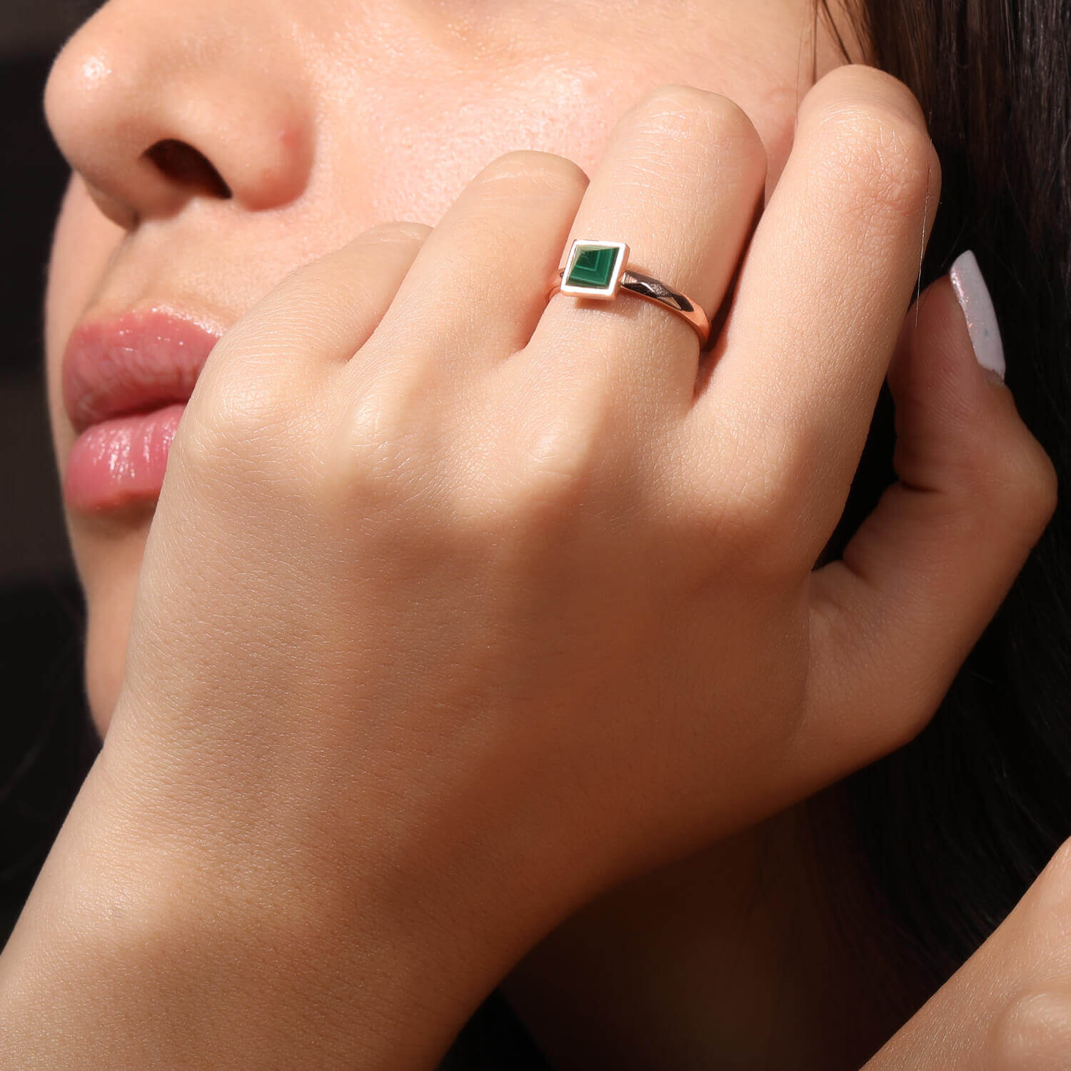 انگشتر طلا نگین سبز