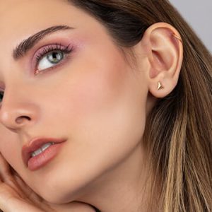 گوشواره طلا با وزن سبک میخی