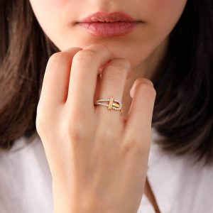 انگشتر طلا شیک زنانه نگین دار