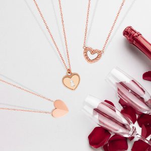 گردنبند طلا طرح قلب دخترانه رزگلد