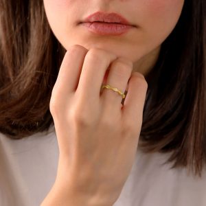 انگشتر طلا ظریف نگین دار زنانه