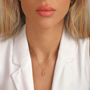گردنبند طلا حرف انگلیسی u دخترانه